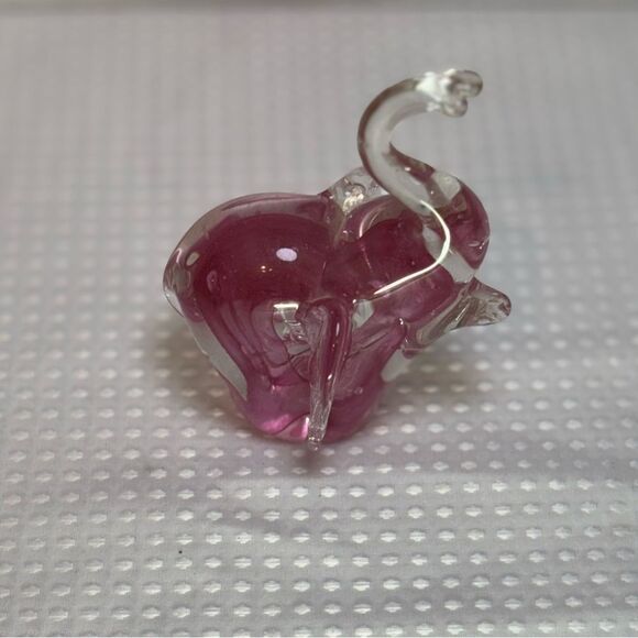 Blown Glass Pink Elephant Art Glass Suspended Controlled Bubbles Paperweight - Picture 4 of 7